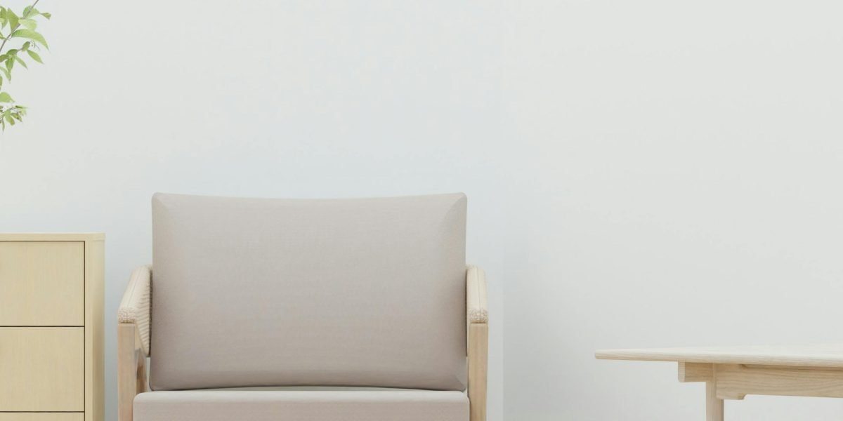 This article explains how a portable WiFi extender solves common WiFi frustrations—buffering during comedy specials, dead zones around the house, weak coffee-sh...